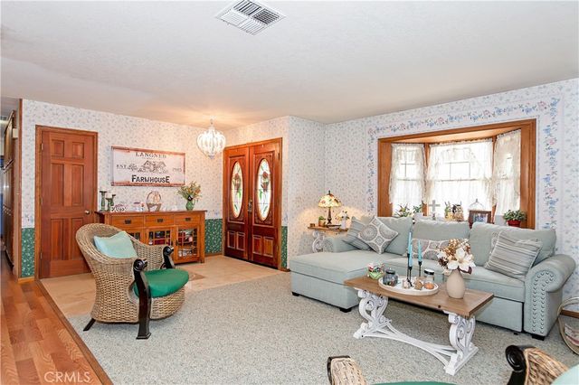 2212 W Avenue O8, Palmdale, CA 93551