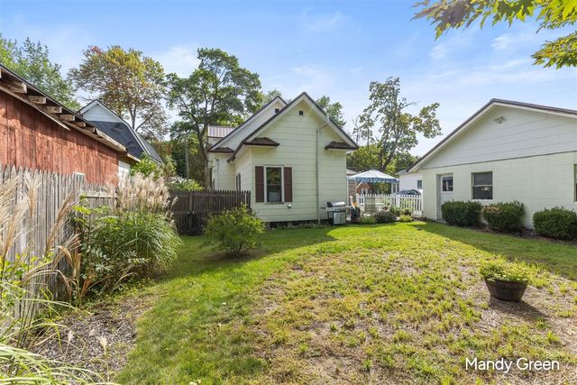 410 E Coffren Street, Greenville, MI 48838