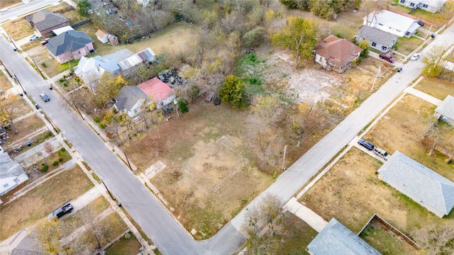 1908 Gibbons Street, Greenville, TX 75401