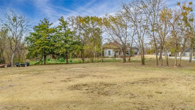 1908 Gibbons Street, Greenville, TX 75401