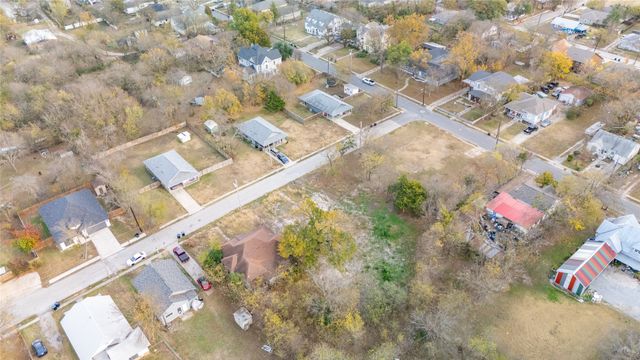 1908 Gibbons Street, Greenville, TX 75401