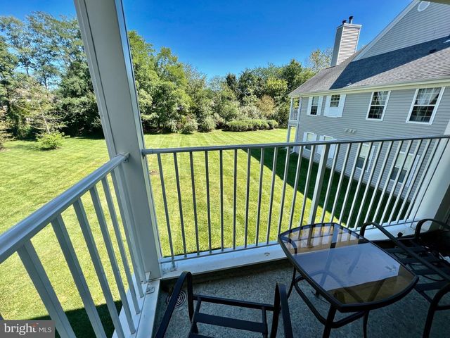 914 EAGLES CHASE DR, Lawrenceville, NJ 08648