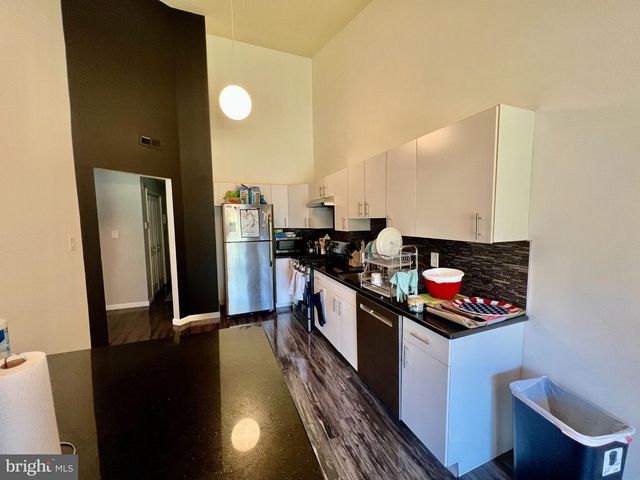 914 EAGLES CHASE DR, Lawrenceville, NJ 08648