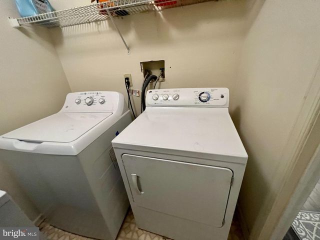 914 EAGLES CHASE DR, Lawrenceville, NJ 08648