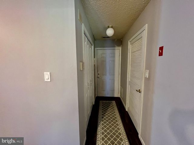 914 EAGLES CHASE DR, Lawrenceville, NJ 08648