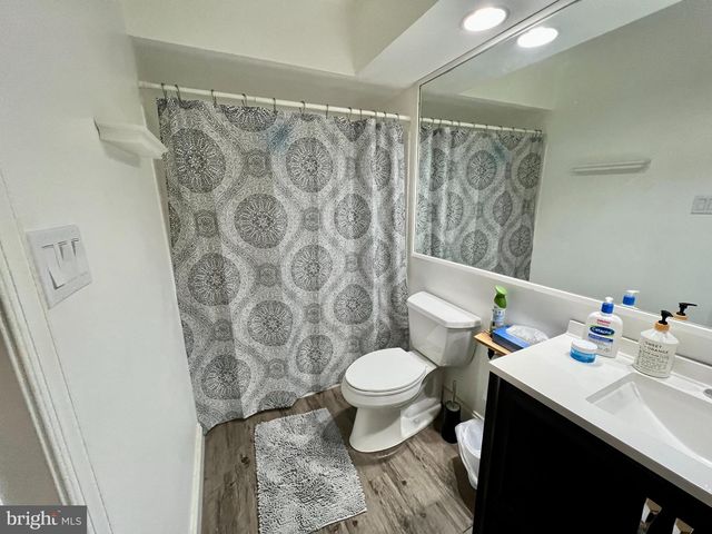 914 EAGLES CHASE DR, Lawrenceville, NJ 08648