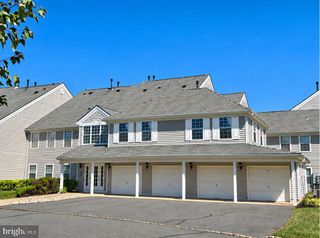 914 EAGLES CHASE DR, Lawrenceville, NJ 08648