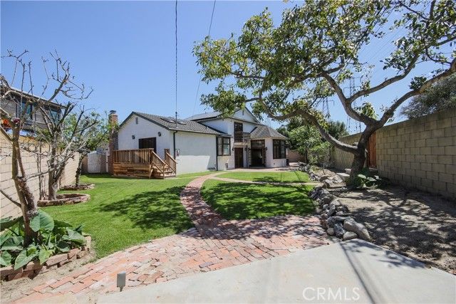 8679 El Costa Circle, Fountain Valley, CA 92708