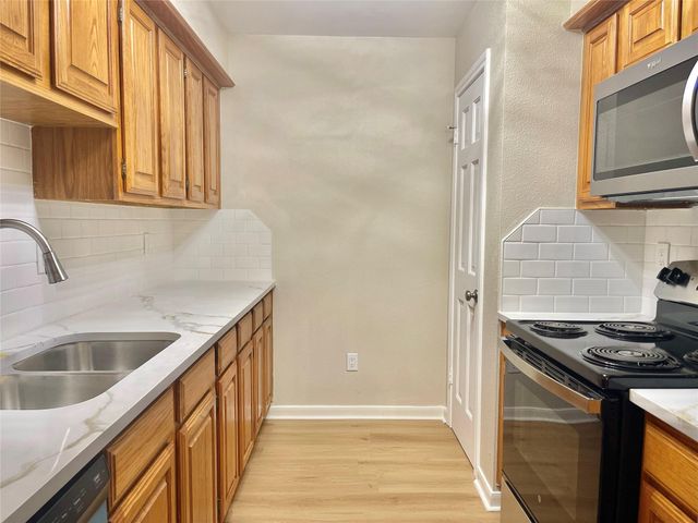 1311 Antoine Drive 233, Houston, TX 77055