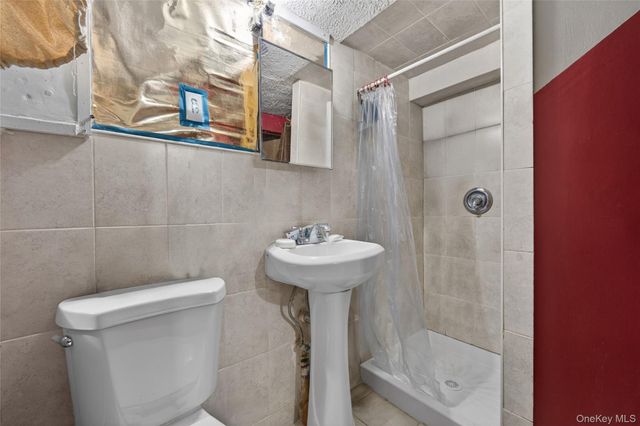 8931 85th Street, Woodhaven, NY 11421