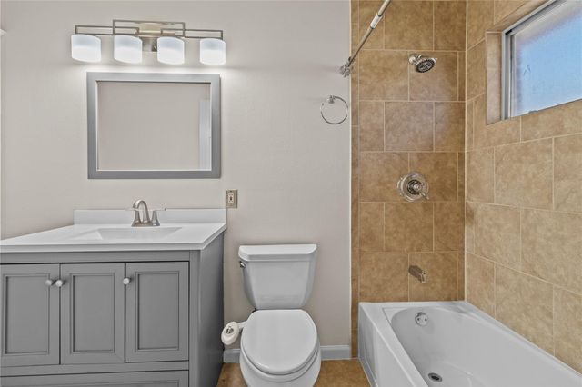 2405 Evergreen Drive, Pearland, TX 77581