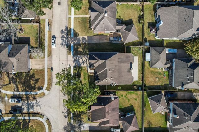 2405 Evergreen Drive, Pearland, TX 77581