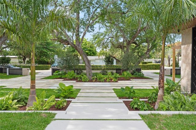 7840 SW 98th St, Miami, FL 33156