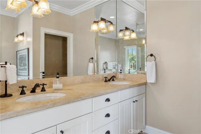 705 Goldenrod Avenue, Corona Del Mar, CA 92625