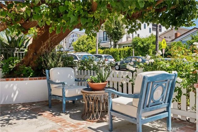 705 Goldenrod Avenue, Corona Del Mar, CA 92625