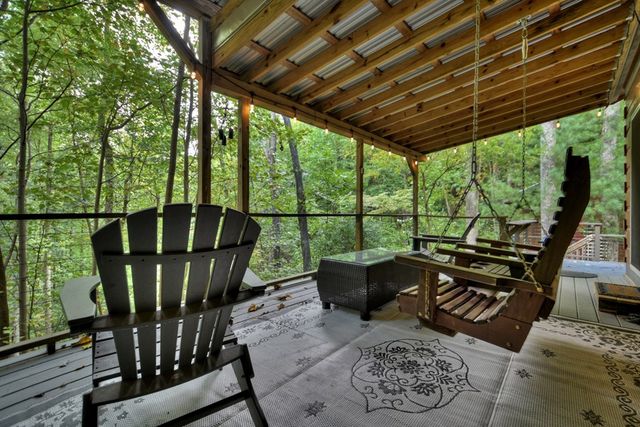 163 Chestnut Ridge Trail, Blue Ridge, GA 30513