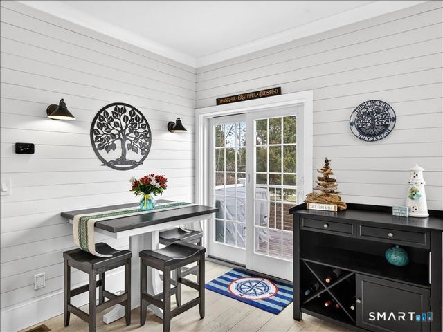 27 Jerome Road, New London, CT 06320