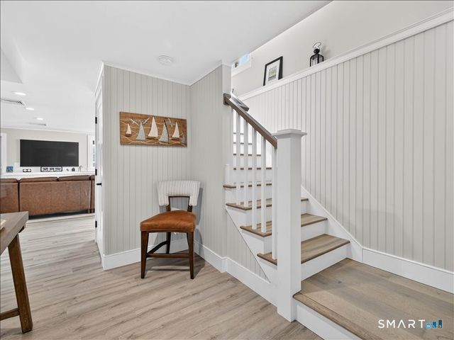 27 Jerome Road, New London, CT 06320