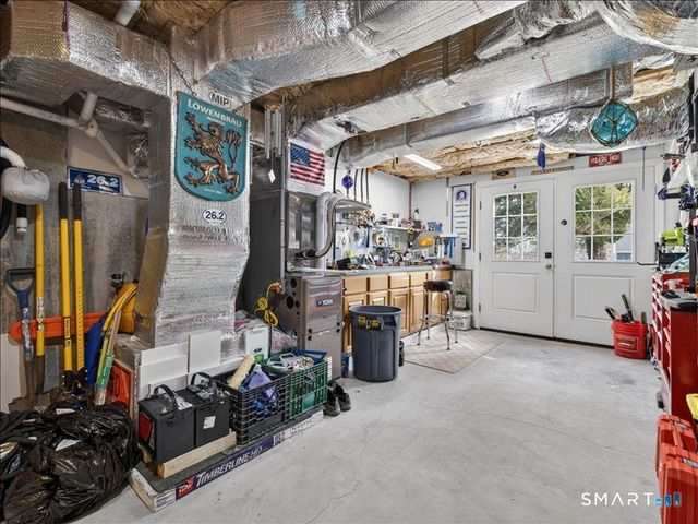 27 Jerome Road, New London, CT 06320
