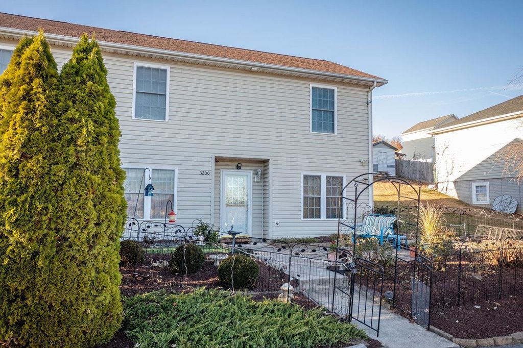 3200 JOPPA CT, Rockingham, VA 22801