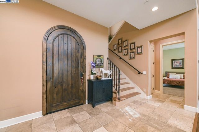 3560 Ovella Way, Pleasanton, CA 94566