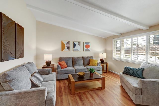 2605 Queenwood Dr, Rancho Cordova, CA 95670