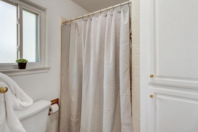 2605 Queenwood Dr, Rancho Cordova, CA 95670