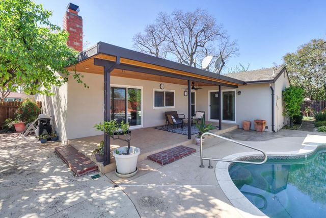 2605 Queenwood Dr, Rancho Cordova, CA 95670