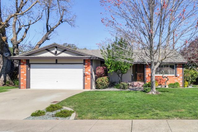 2605 Queenwood Dr, Rancho Cordova, CA 95670