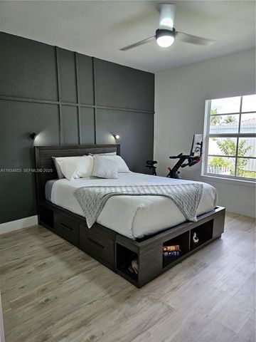 22155 Miami Ave, Miami, FL 33170