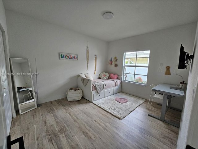 22155 Miami Ave, Miami, FL 33170