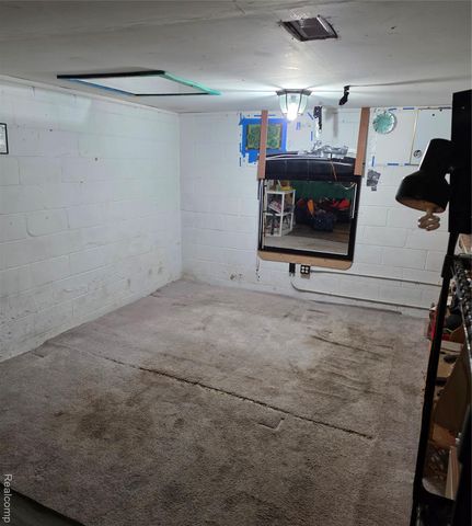 3614 holly ave, Genesee Charter Township, MI 48506