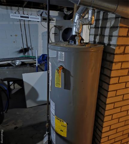 3614 holly ave, Genesee Charter Township, MI 48506