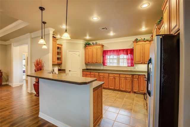 304 Private Road 5940, Emory, TX 75440