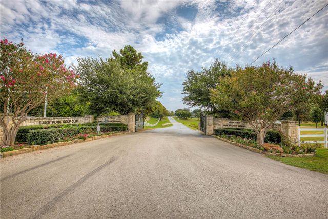 304 Private Road 5940, Emory, TX 75440