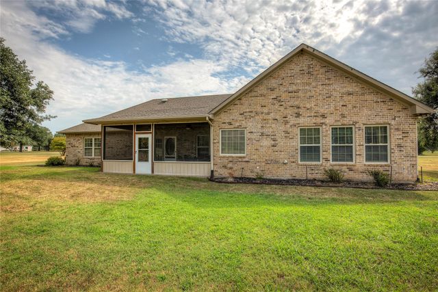 304 Private Road 5940, Emory, TX 75440