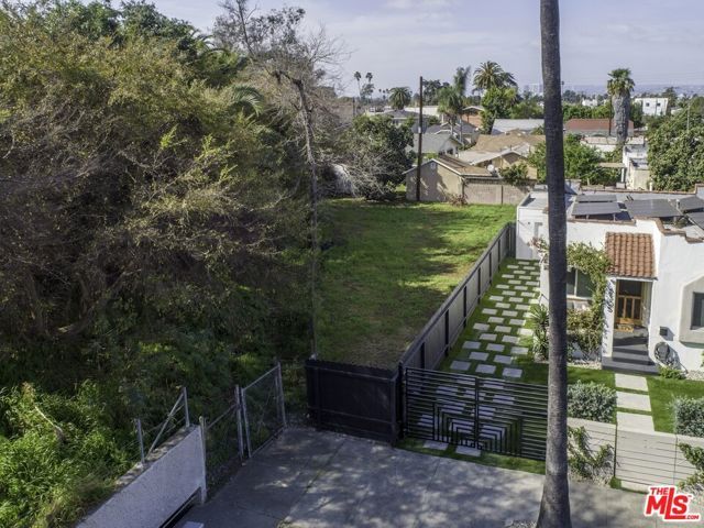 2303 S Palm Grove Drive, Los Angeles, CA 90016