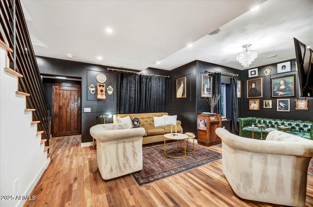 Image 11 of property listing at 87 W Windsor Avenue, Phoenix, AZ 85003