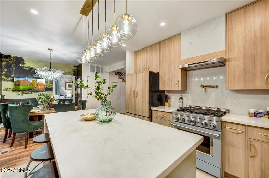 Image 17 of property listing at 87 W Windsor Avenue, Phoenix, AZ 85003