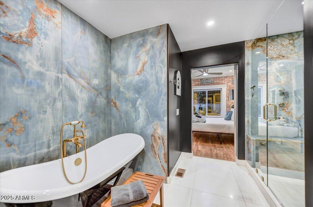 Image 24 of property listing at 87 W Windsor Avenue, Phoenix, AZ 85003