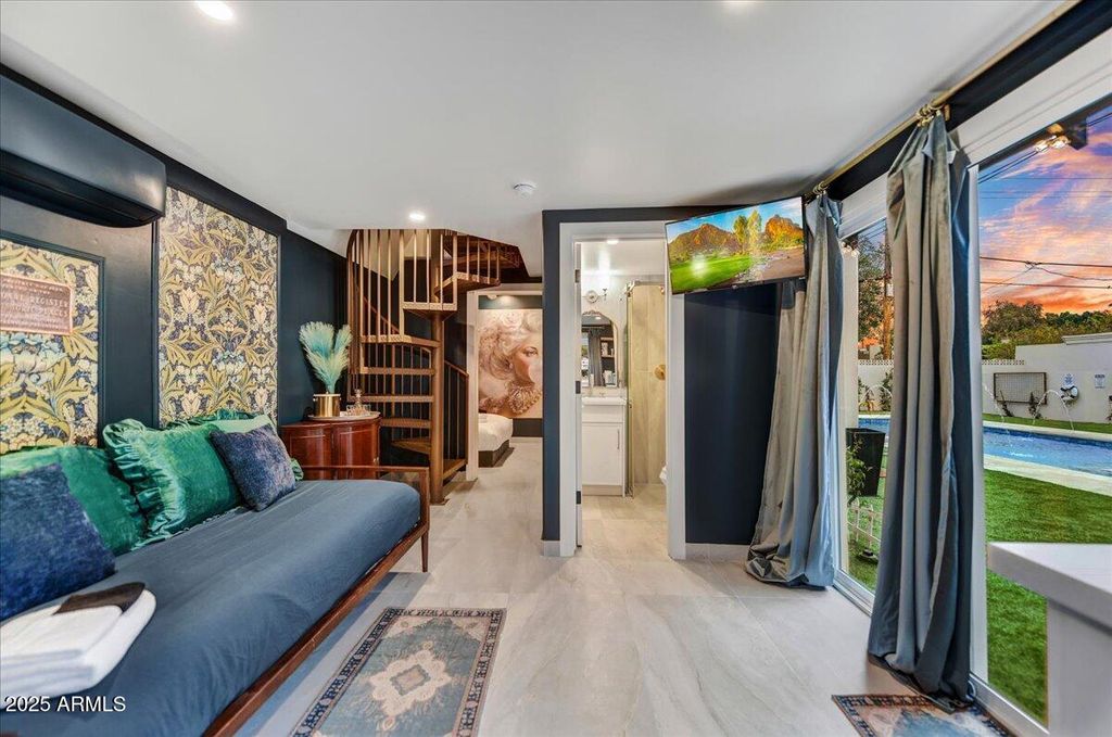 Image 33 of property listing at 87 W Windsor Avenue, Phoenix, AZ 85003