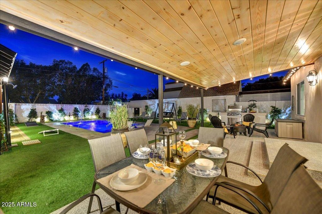 Image 39 of property listing at 87 W Windsor Avenue, Phoenix, AZ 85003