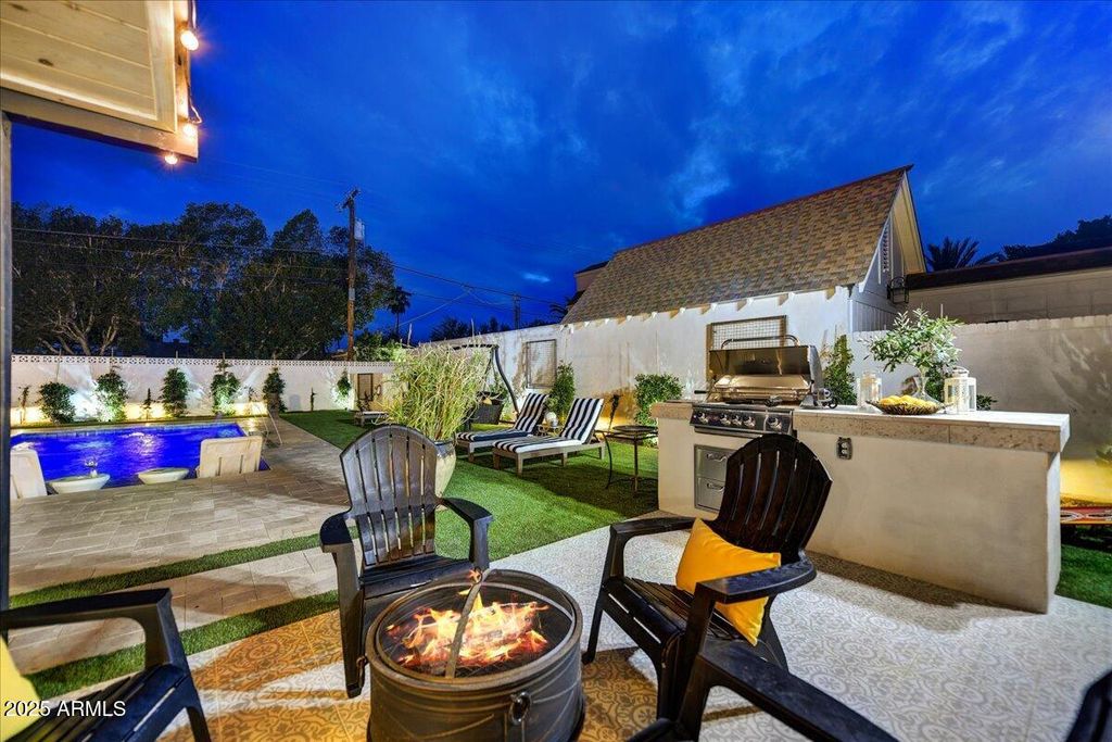 Image 40 of property listing at 87 W Windsor Avenue, Phoenix, AZ 85003