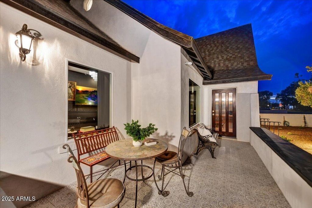 Image 5 of property listing at 87 W Windsor Avenue, Phoenix, AZ 85003