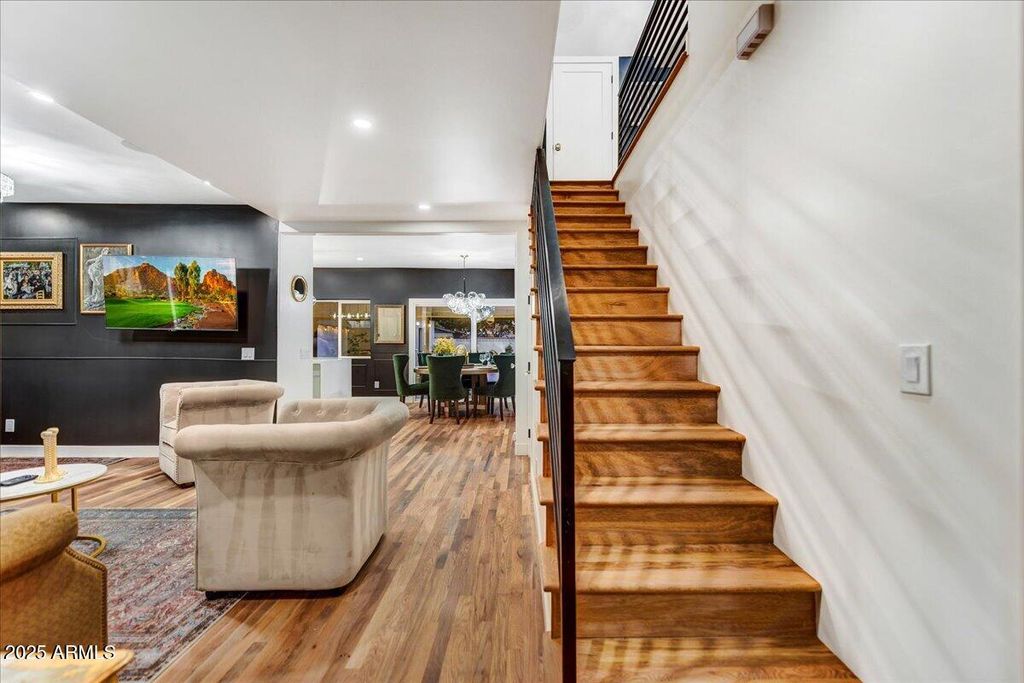 Image 7 of property listing at 87 W Windsor Avenue, Phoenix, AZ 85003