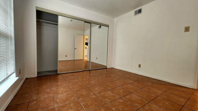 5813 Lake Hubbard Parkway 408, Garland, TX 75043