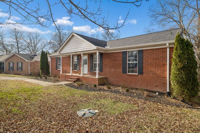 106 Nimitz Cir, Ashland City, TN 37015