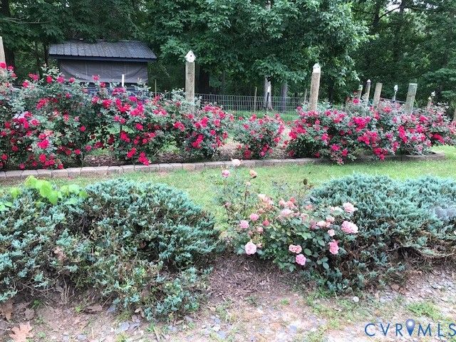 5001 Cartersville Rd, Powhatan, VA 23139