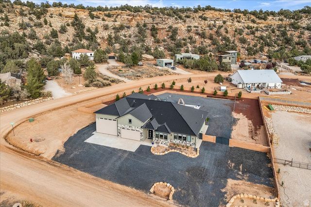 2906 N PURPLE SAGE RD, Apple Valley, UT 84737