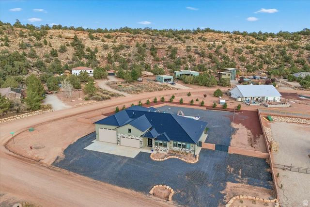 2906 N PURPLE SAGE RD, Apple Valley, UT 84737